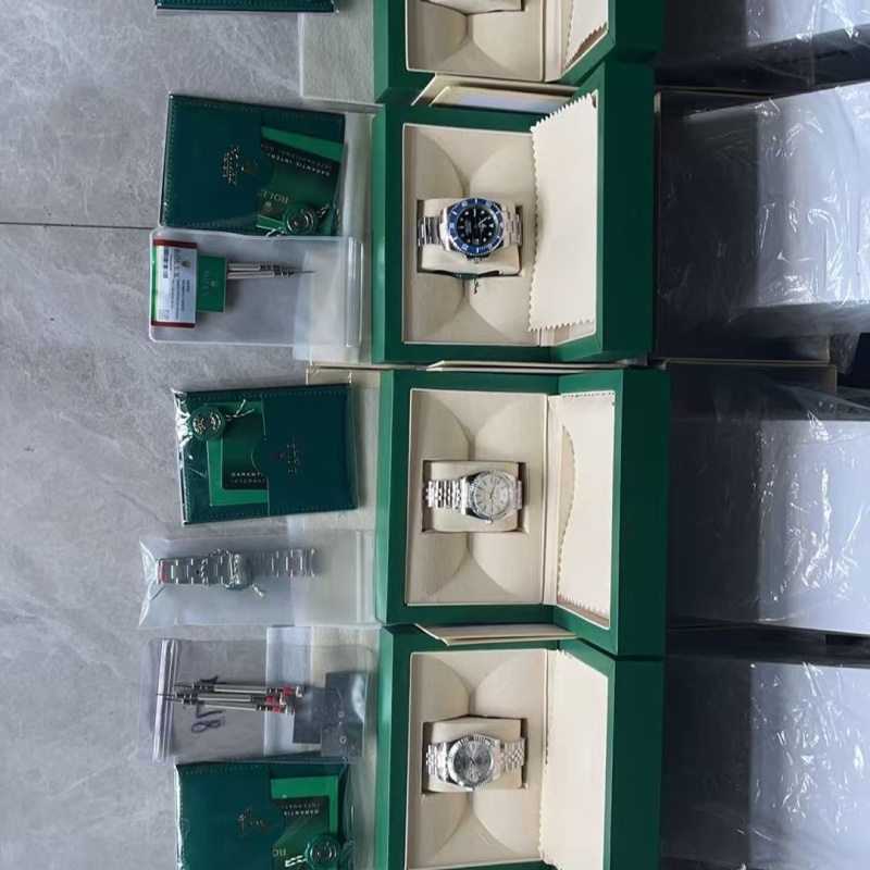 Mens luxury automatic watches comes with box